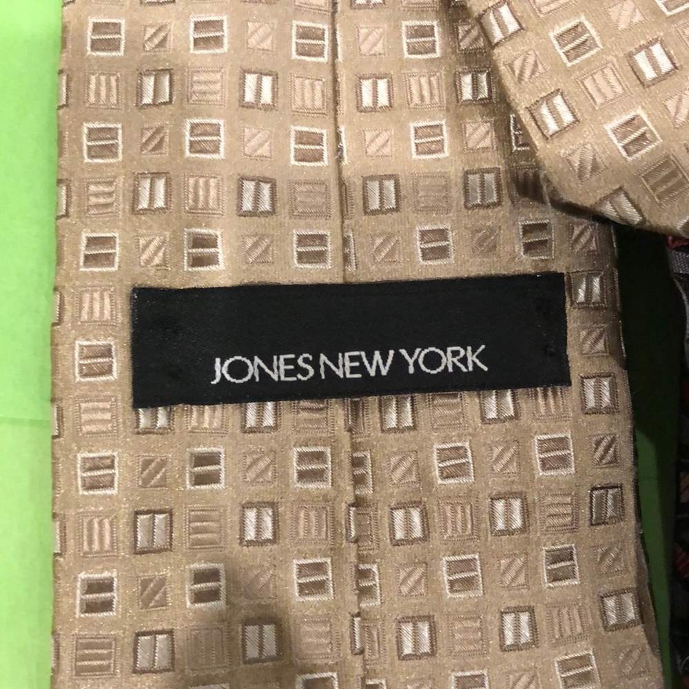 Men’s bundle of ties 3 for 10 - Picture 3 of 5